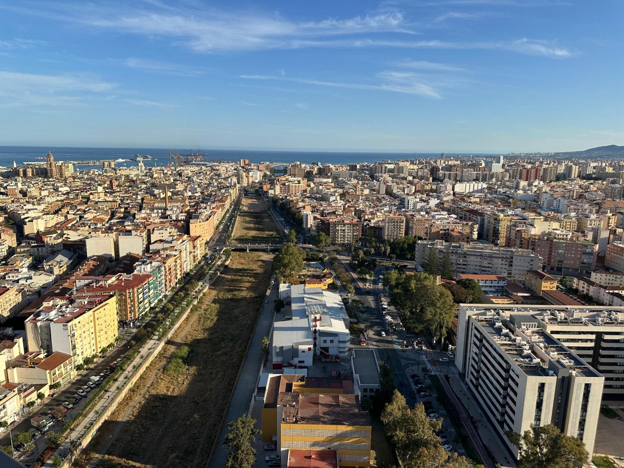 Urban Sky Serviced By P&o Appartamento *